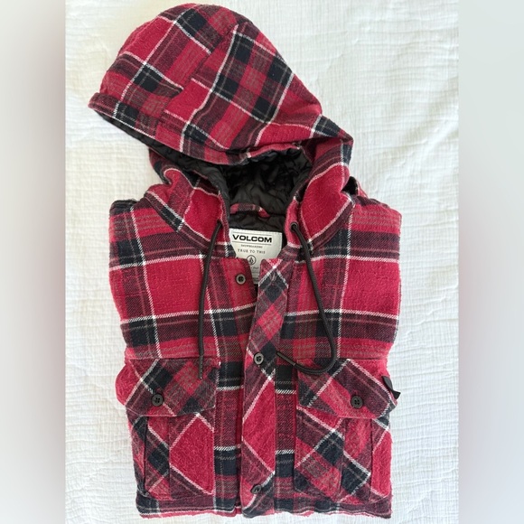 Volcom Snowboarding Hooded Flannel Jacket Red Black Plaid DWR Men’s Small - Picture 8 of 12